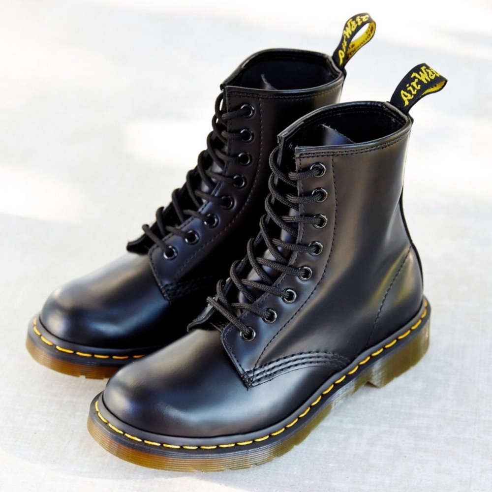 Dr. Martens 8-eye boot 🥾